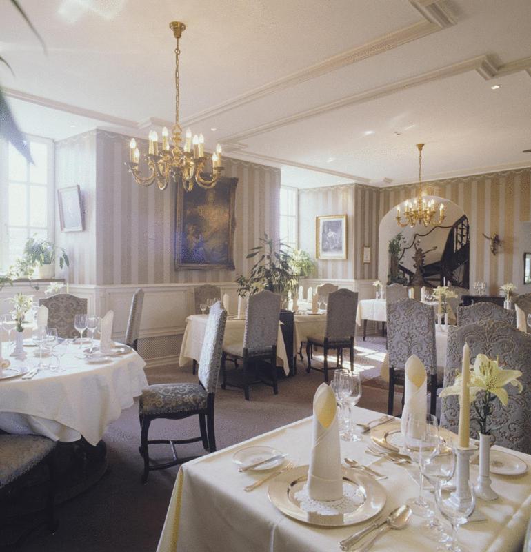 Schlosshotel Kurfuerstliches Amtshaus Dauner Burg Ngoại thất bức ảnh