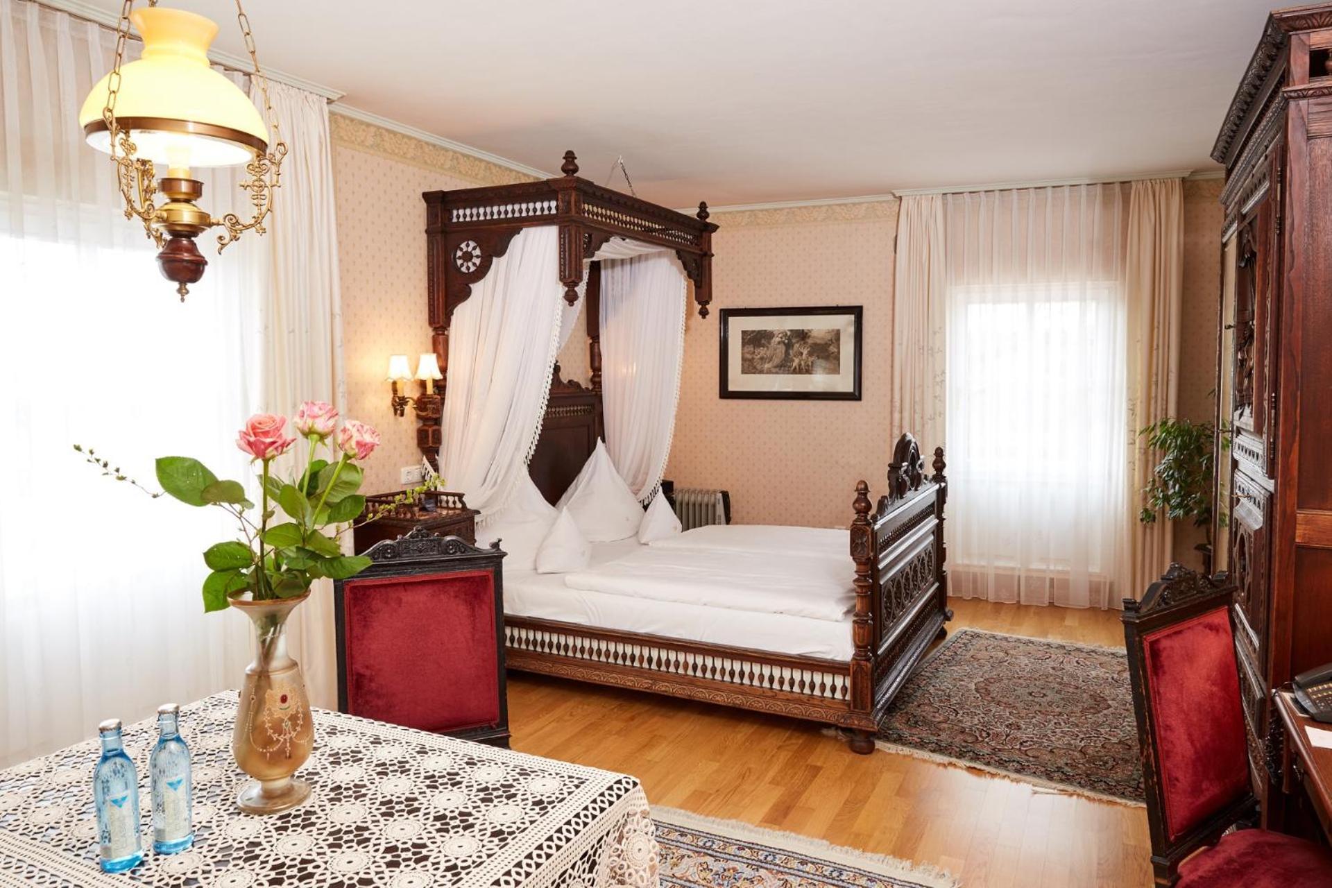 Schlosshotel Kurfuerstliches Amtshaus Dauner Burg Ngoại thất bức ảnh